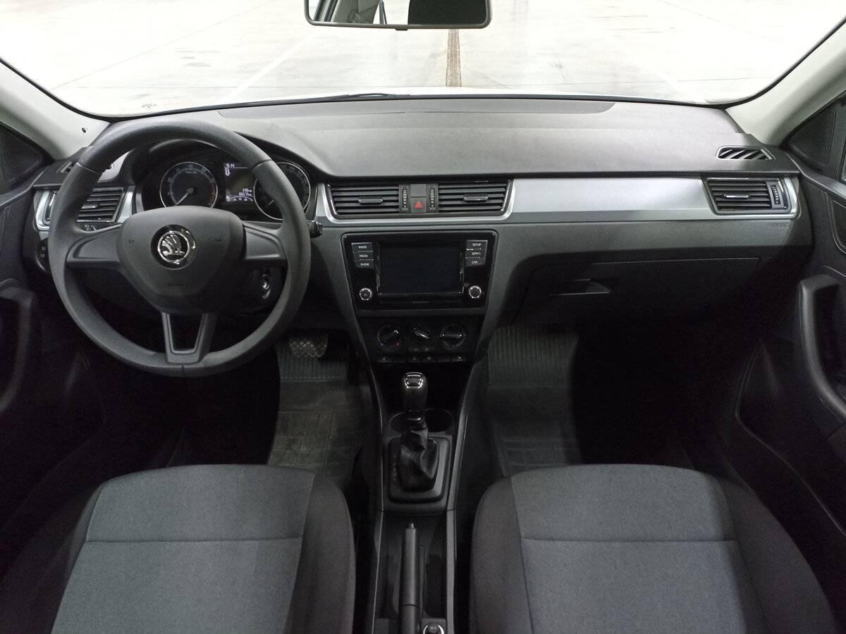 Skoda Rapid с пробегом — 2019 год. Фото: #13