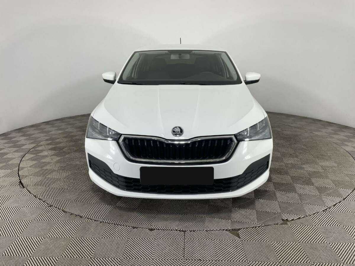 Skoda Rapid с пробегом — 2021 год. Фото: #1