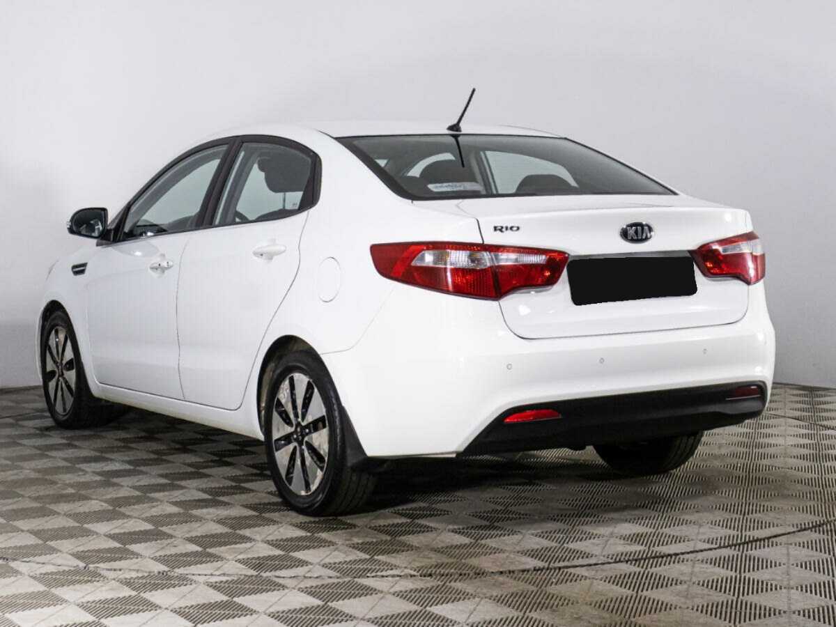 Kia Rio с пробегом — 2014 год. Фото: #6
