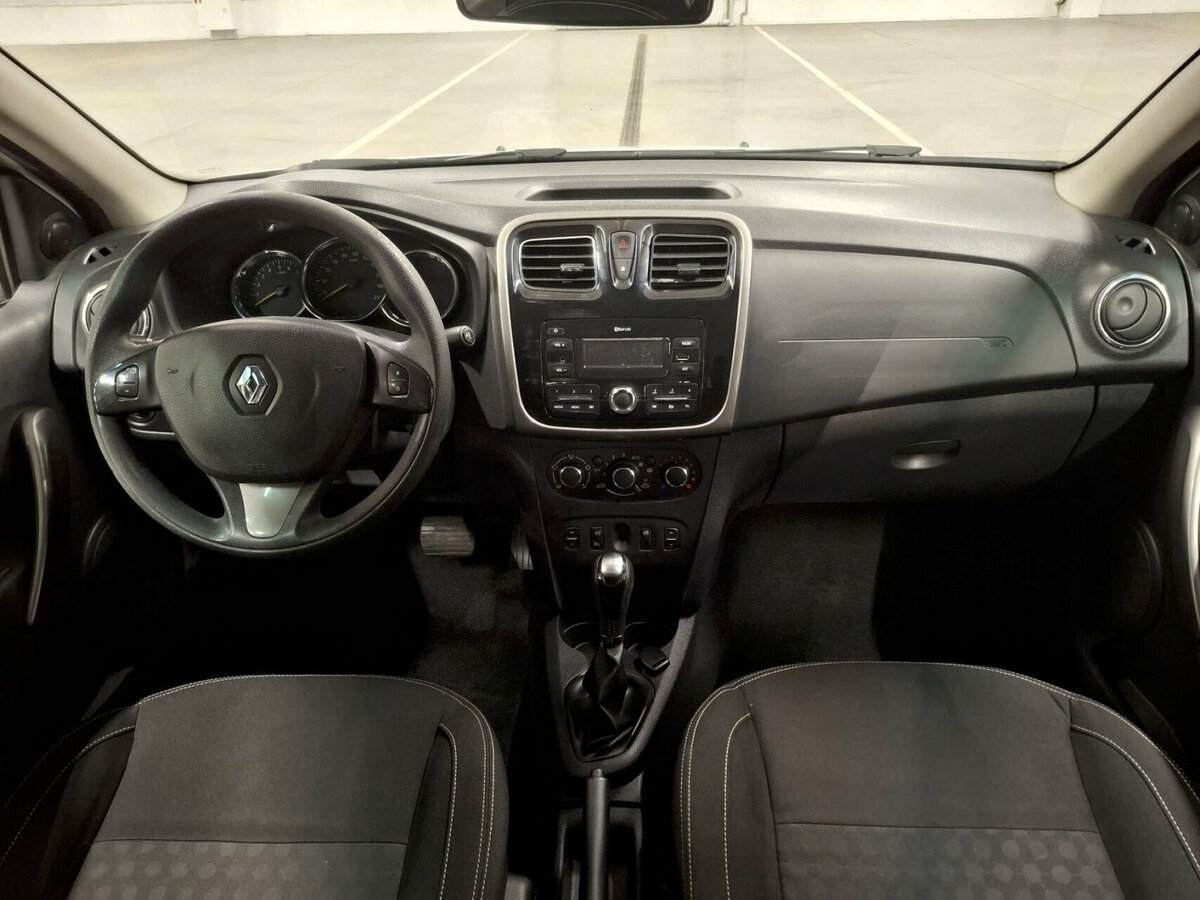 Renault Logan с пробегом — 2017 год. Фото: #13