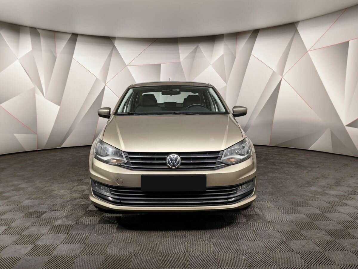Volkswagen Polo с пробегом — 2016 год. Фото: #6