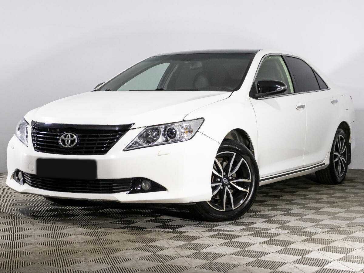 Toyota Camry с пробегом — 2012 год. Фото: #0