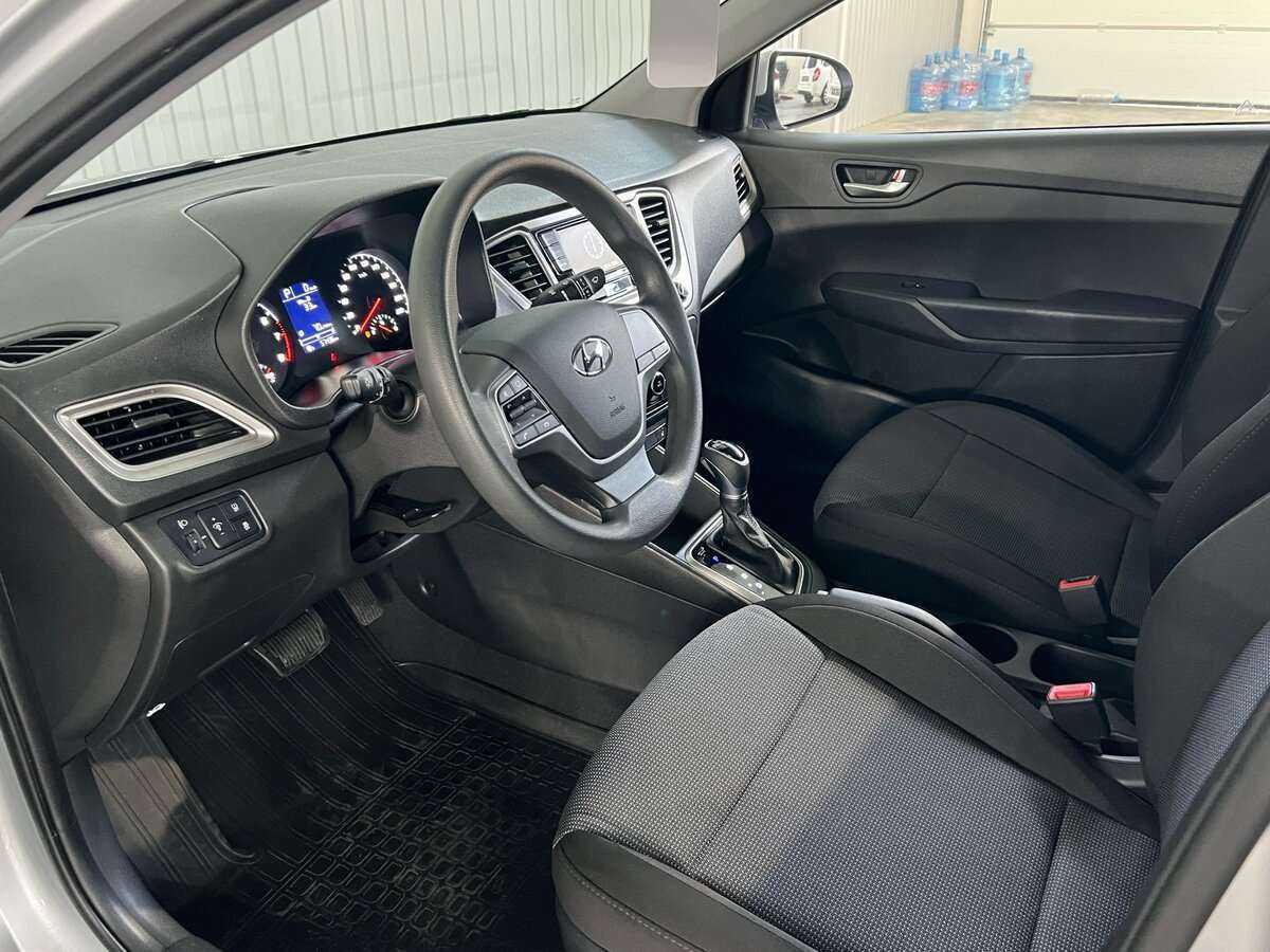 Hyundai Solaris с пробегом — 2020 год. Фото: #9