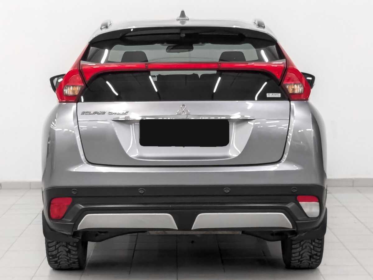 Mitsubishi Eclipse Cross с пробегом — 2019 год. Фото: #5