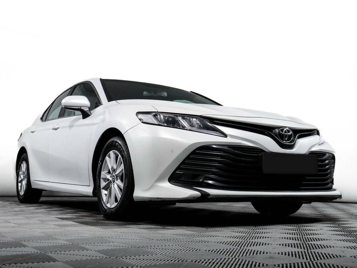 Toyota Camry с пробегом — 2020 год. Фото: #14