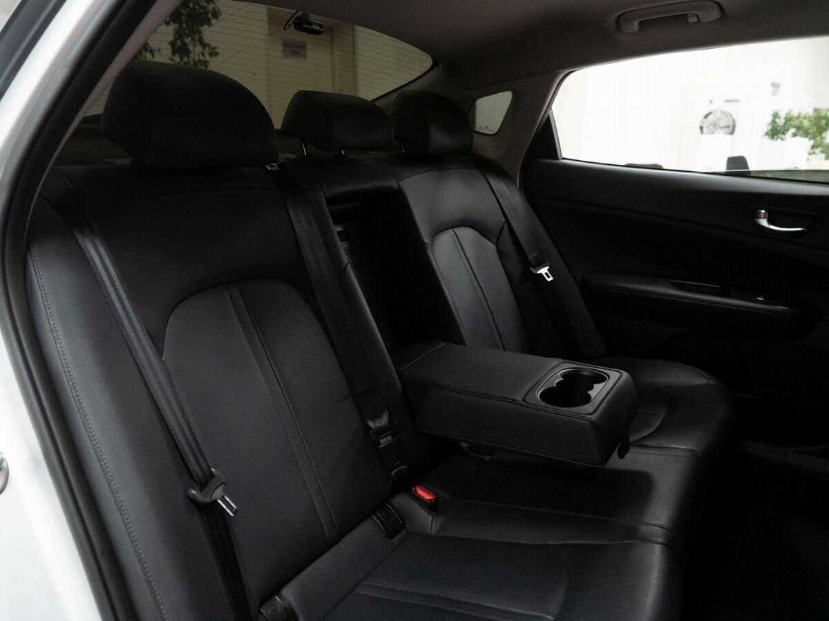 Kia K5 с пробегом — 2017 год. Фото: #6