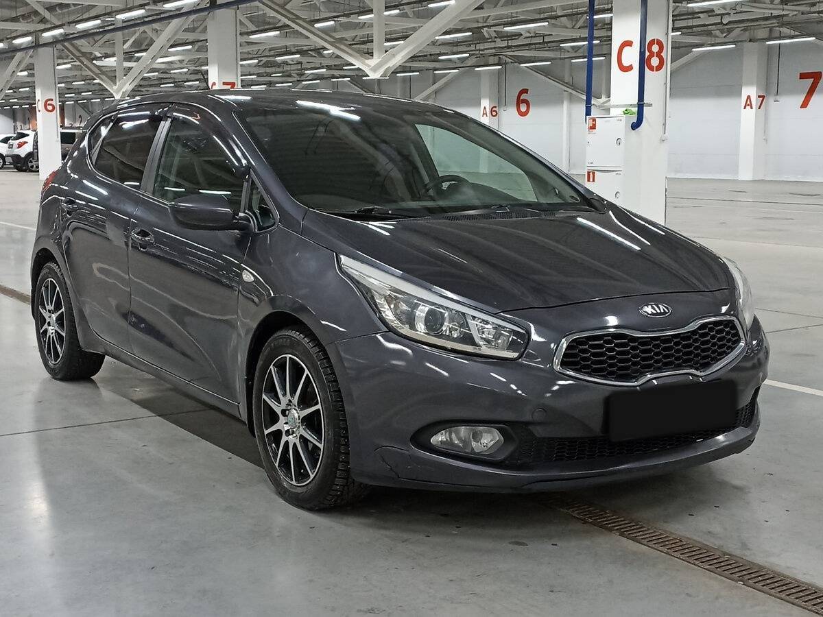 Kia Ceed с пробегом — 2012 год. Фото: #2