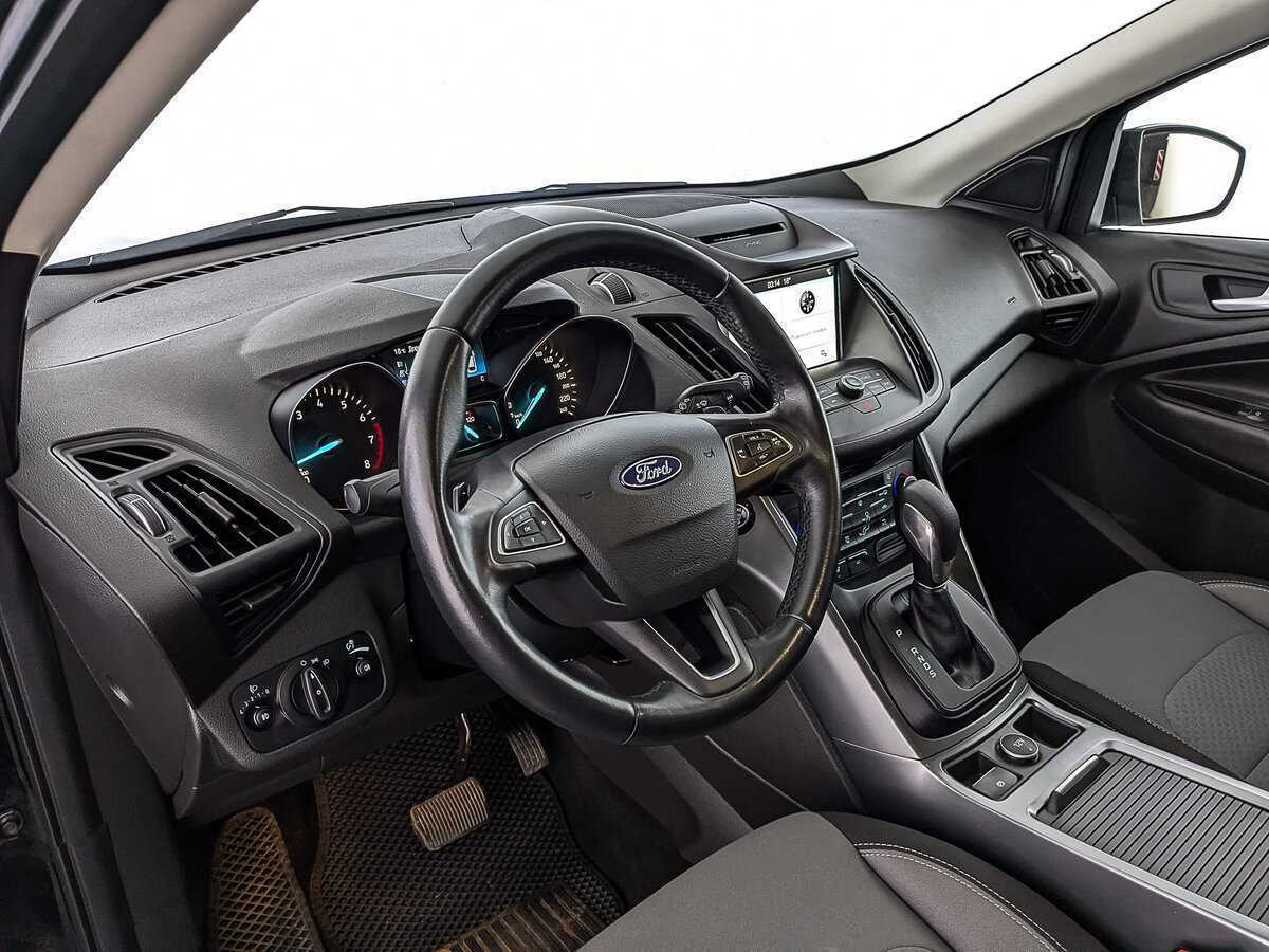 Ford Kuga с пробегом — 2016 год. Фото: #14