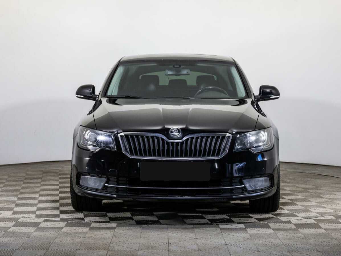 Skoda Superb с пробегом — 2014 год. Фото: #1