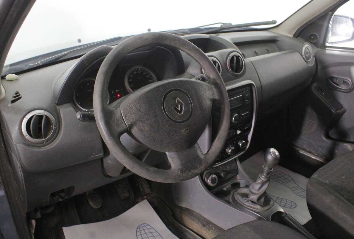 Renault Duster с пробегом — 2013 год. Фото: #10