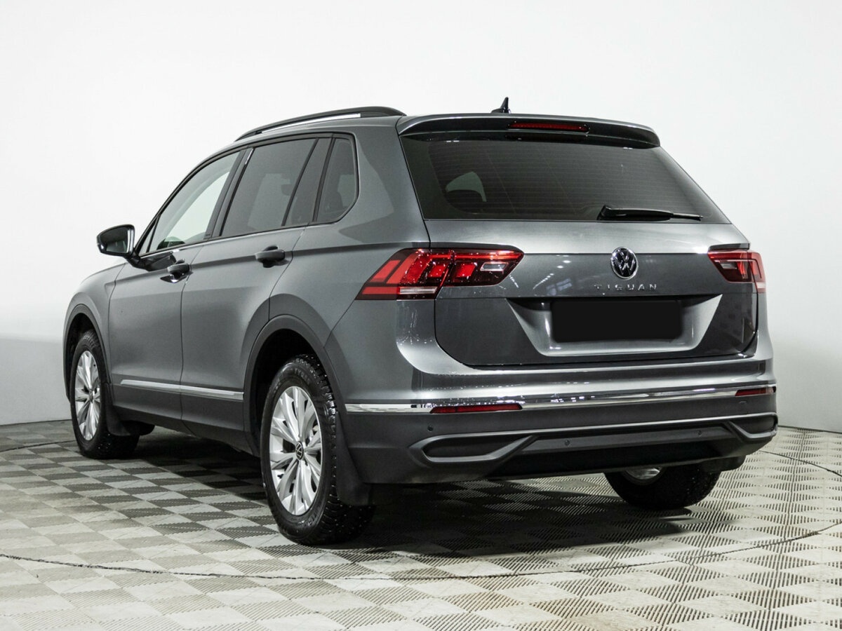 Volkswagen Tiguan с пробегом — 2021 год. Фото: #5