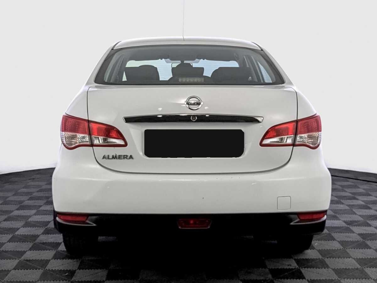Nissan Almera с пробегом — 2015 год. Фото: #5
