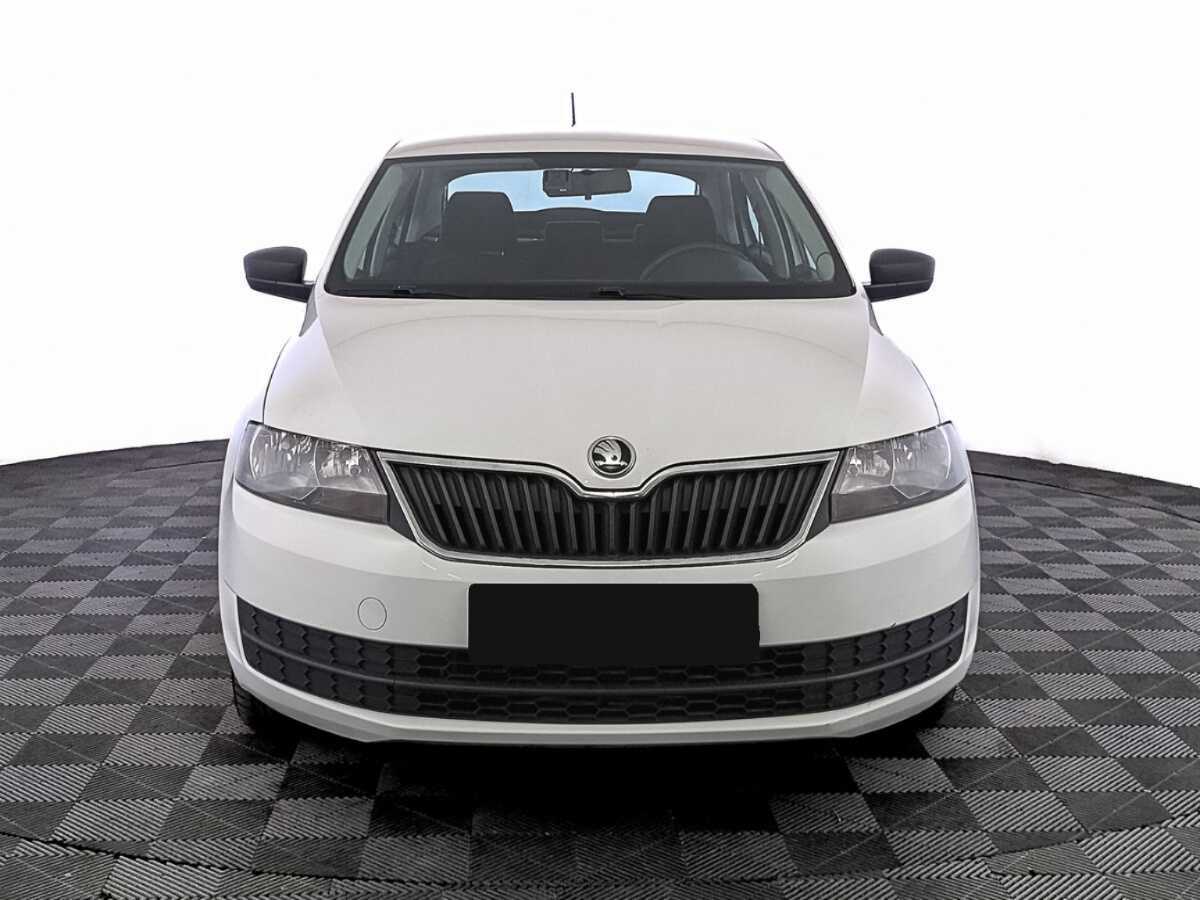 Skoda Rapid с пробегом — 2017 год. Фото: #1