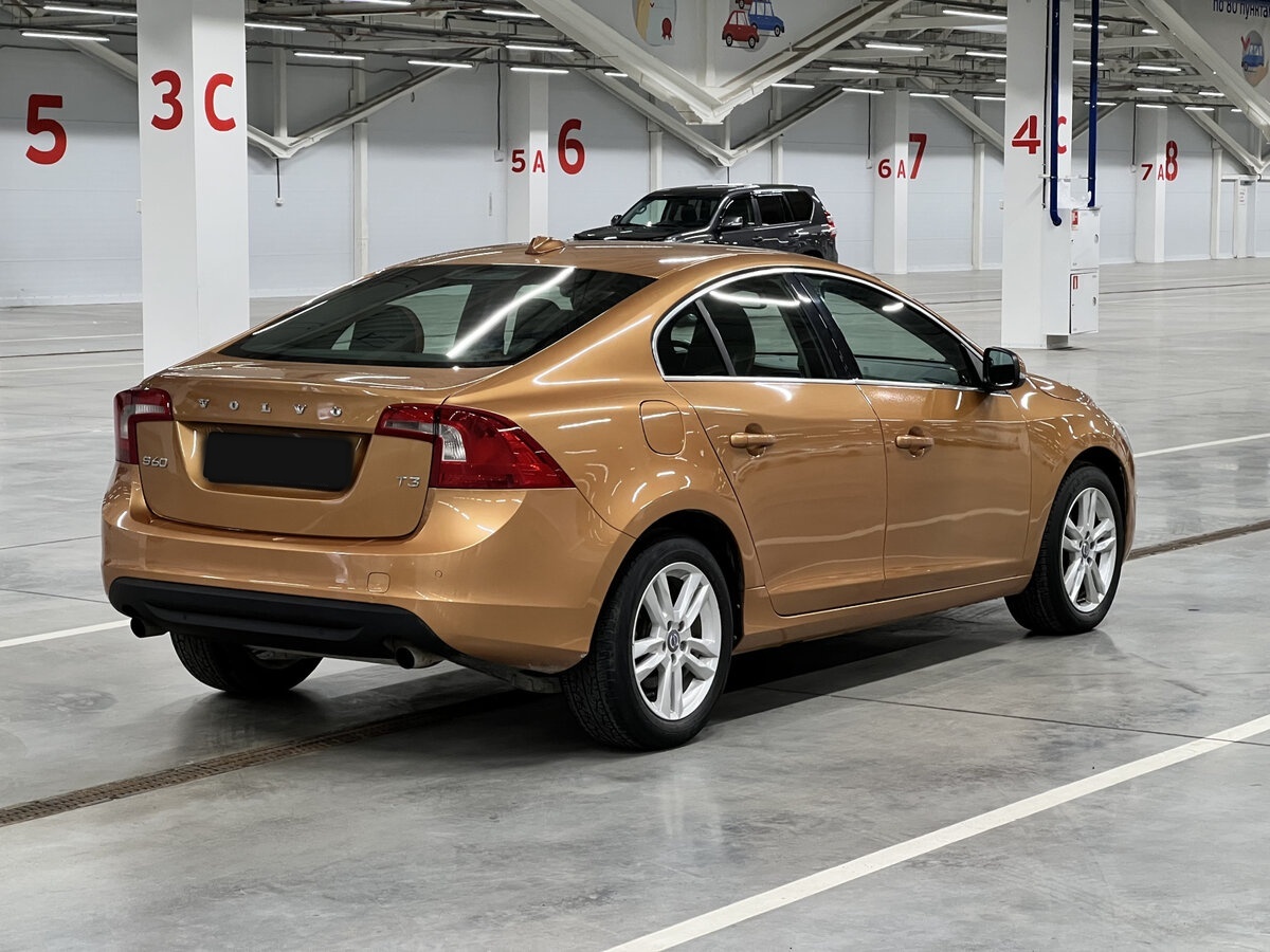 Volvo S60 с пробегом — 2012 год. Фото: #4