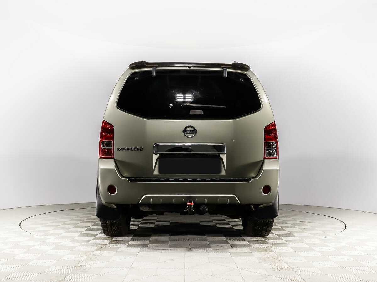 Nissan Pathfinder с пробегом — 2012 год. Фото: #5