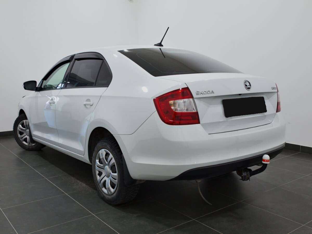 Skoda Rapid с пробегом — 2018 год. Фото: #3