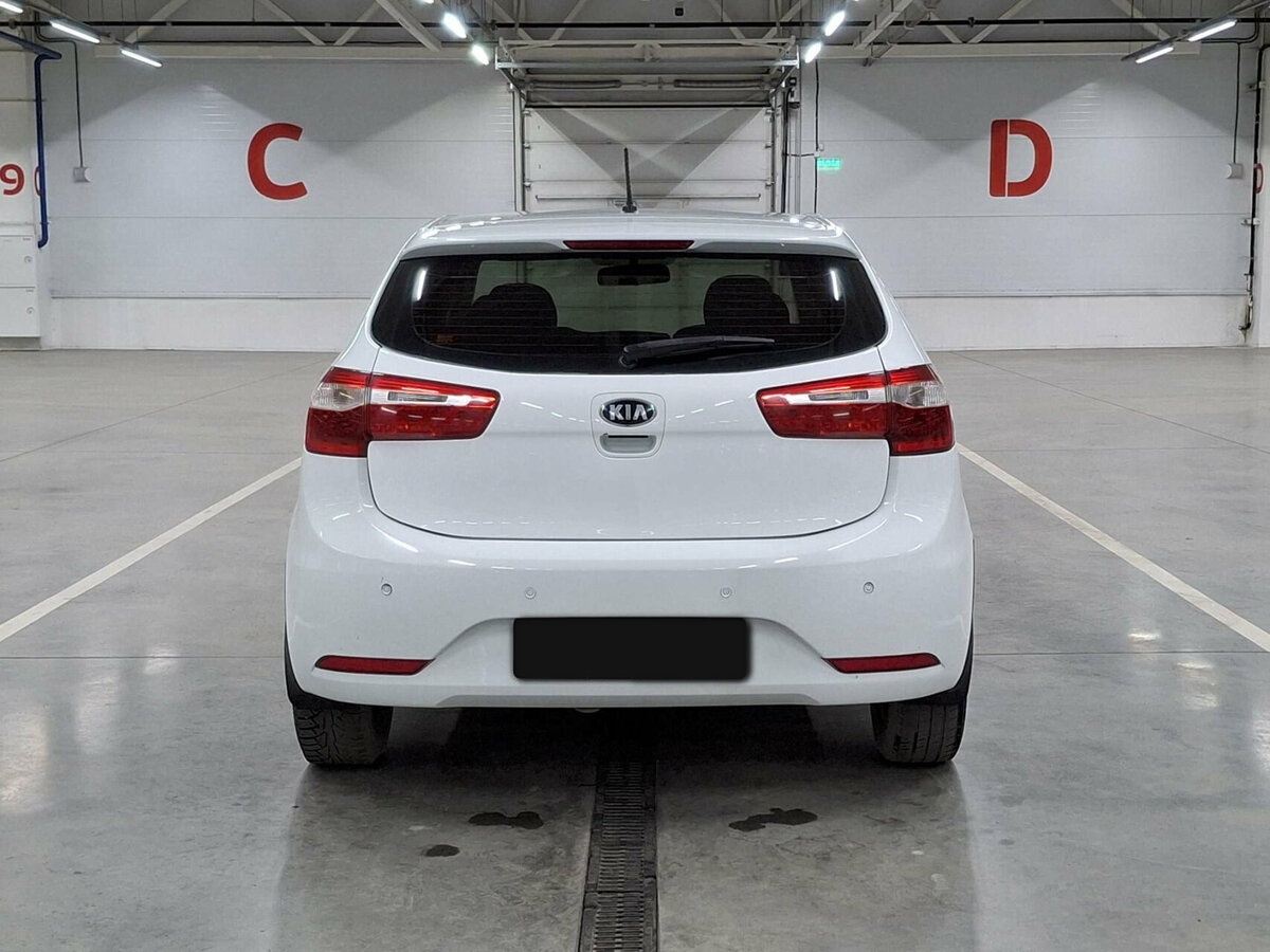 Kia Rio с пробегом — 2014 год. Фото: #5