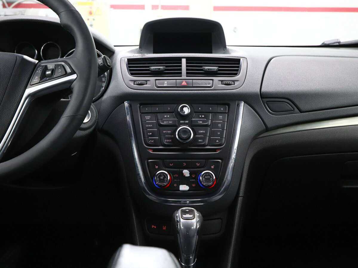 Opel Mokka с пробегом — 2013 год. Фото: #16