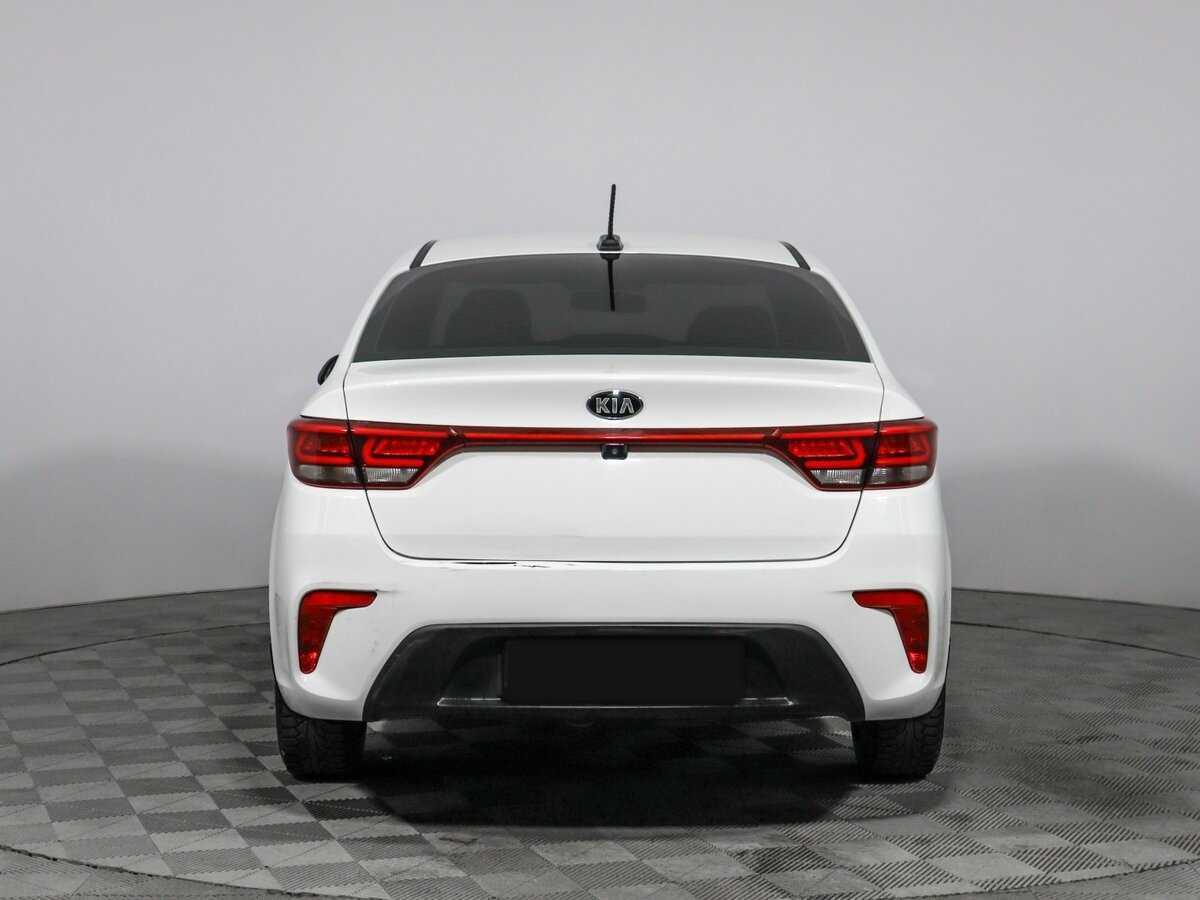 Kia Rio с пробегом — 2018 год. Фото: #5