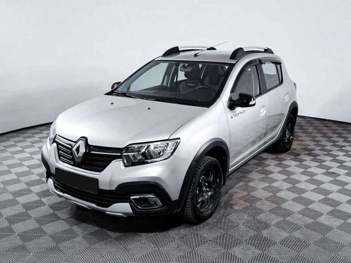Renault Sandero с пробегом — 2022 год. Посмотреть фото