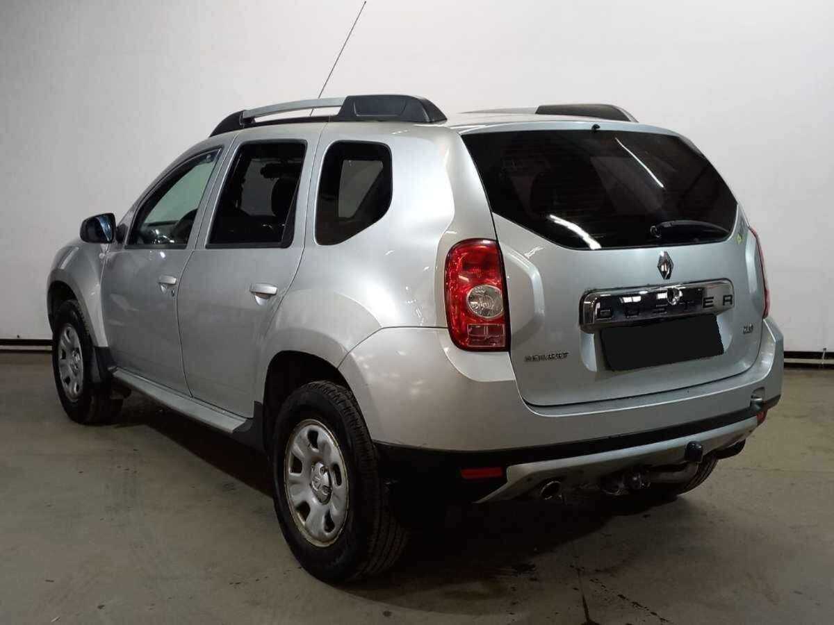 Renault Duster с пробегом — 2012 год. Фото: #6