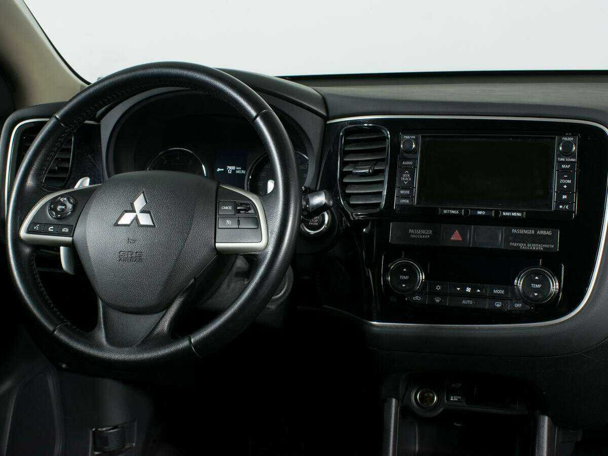 Mitsubishi Outlander с пробегом — 2013 год. Фото: #7