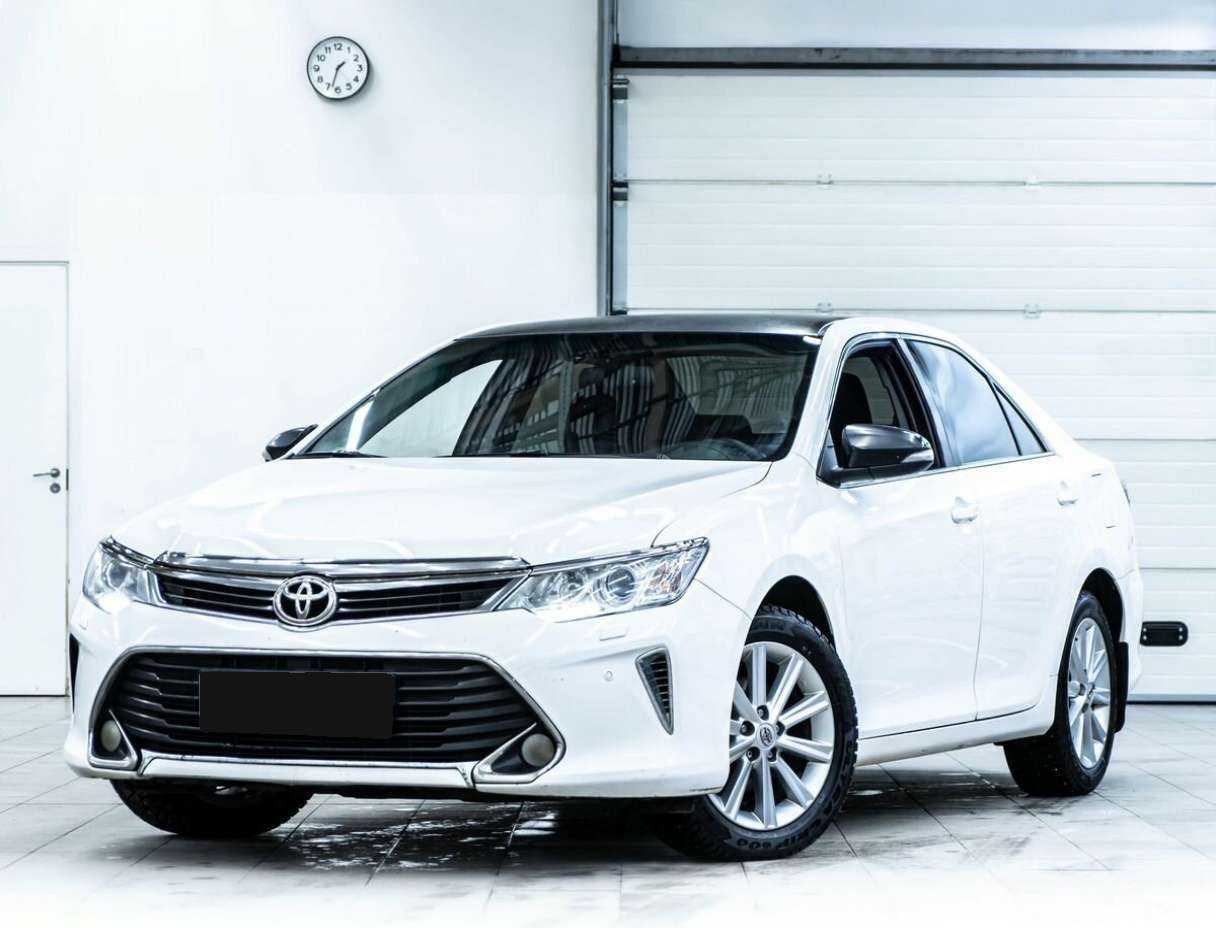 Toyota Camry с пробегом — 2016 год. Фото: #0