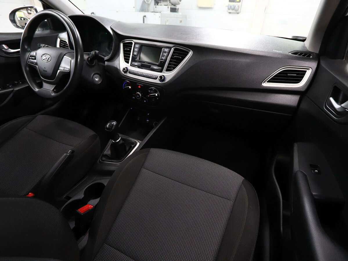 Hyundai Solaris с пробегом — 2020 год. Фото: #16
