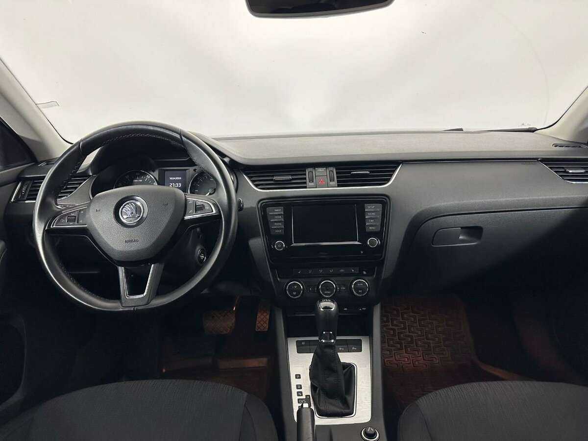 Skoda Octavia с пробегом — 2016 год. Фото: #6