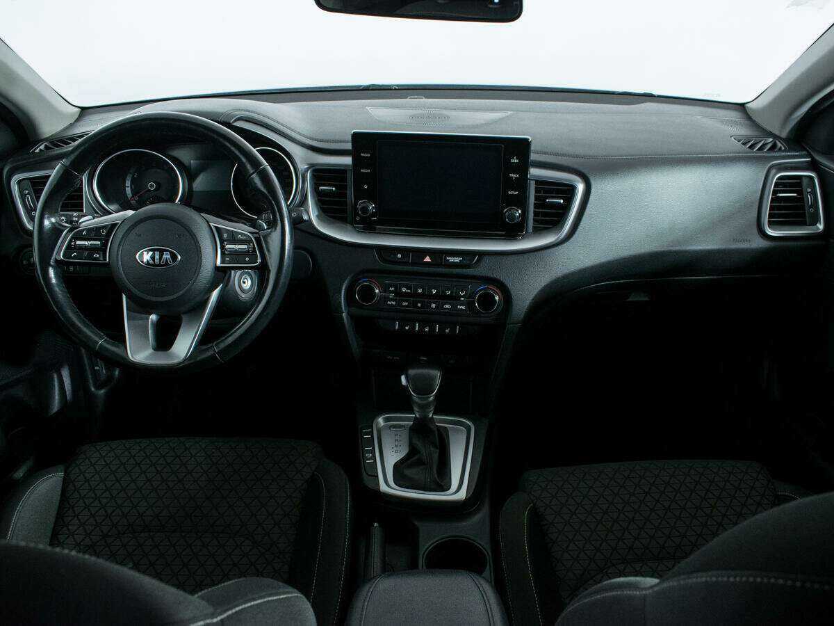 Kia Ceed с пробегом — 2020 год. Фото: #11