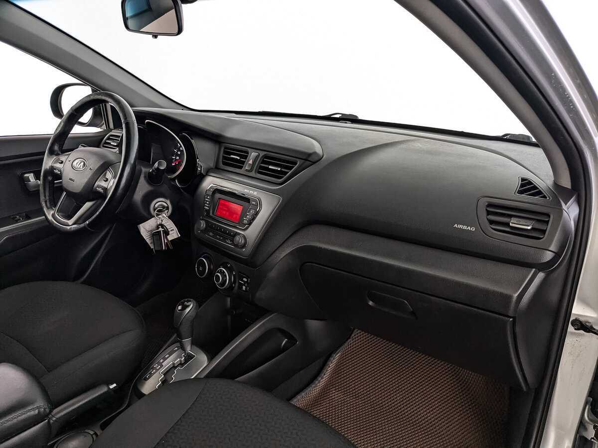 Kia Rio с пробегом — 2014 год. Фото: #8