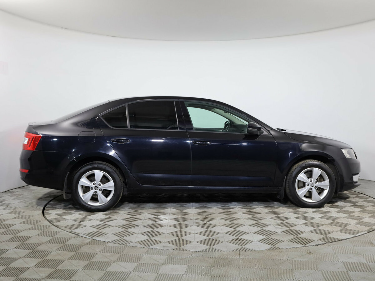 Skoda Octavia с пробегом — 2013 год. Фото: #5