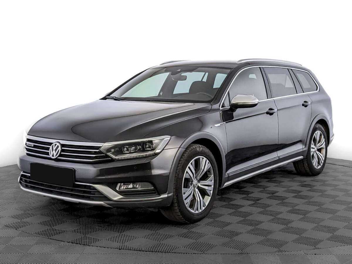 Volkswagen Passat с пробегом — 2018 год. Фото: #0