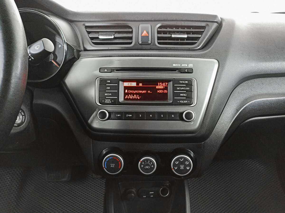 Kia Rio с пробегом — 2017 год. Фото: #10