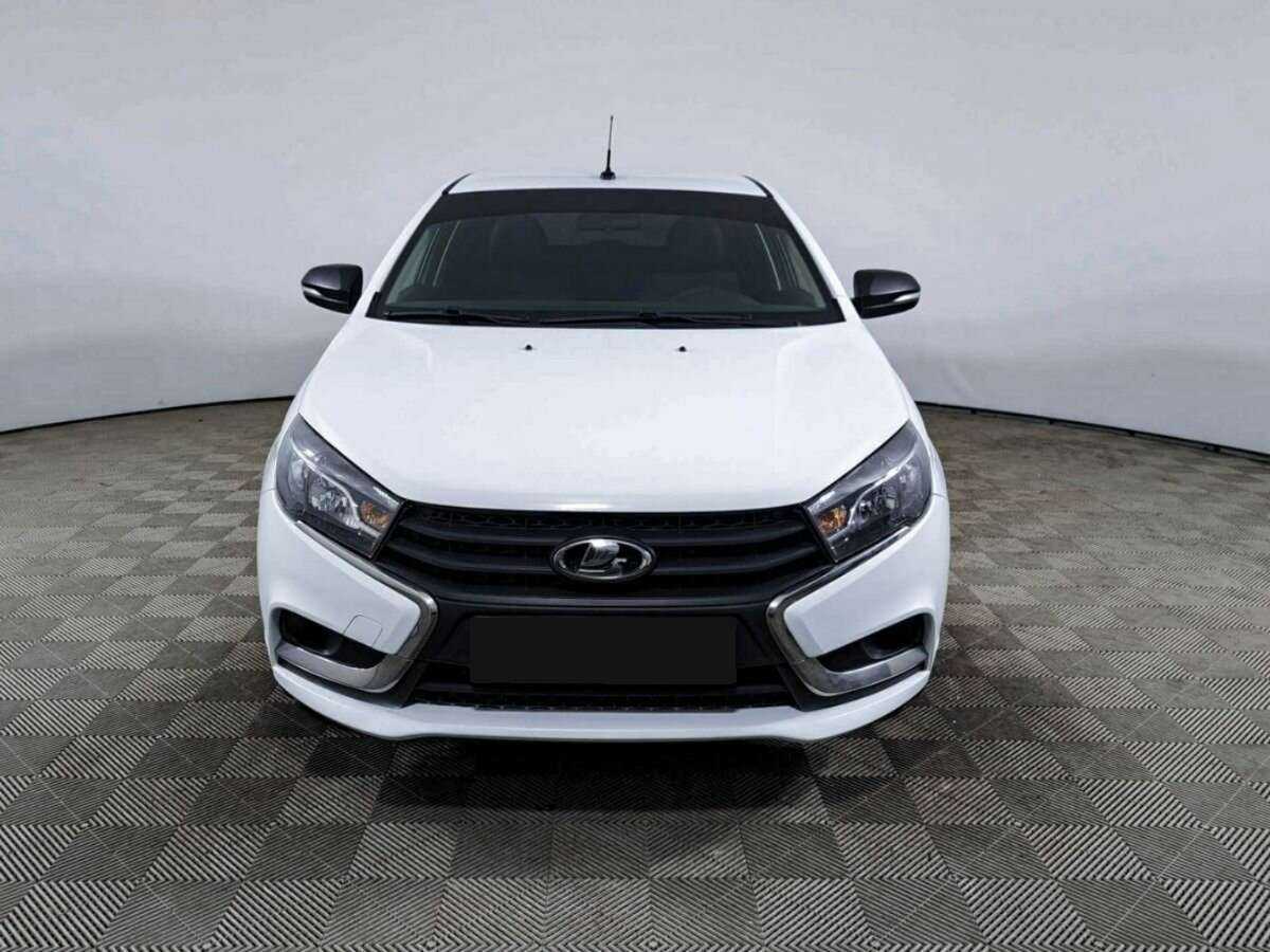 Lada (ВАЗ) Vesta с пробегом — 2020 год. Фото: #1