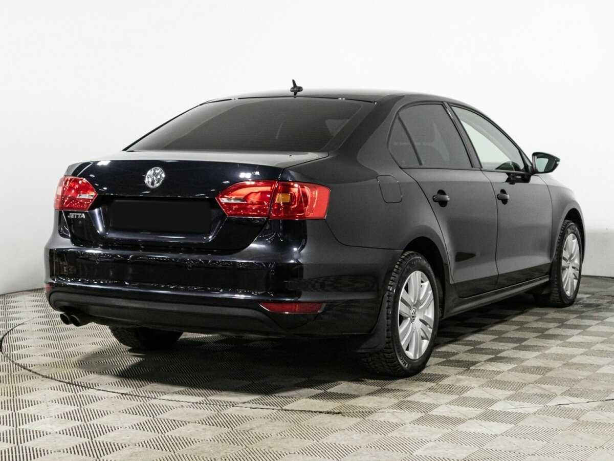 Volkswagen Jetta с пробегом — 2012 год. Фото: #4