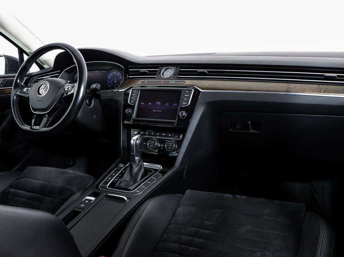 Volkswagen Passat с пробегом — 2016 год. Фото: #8