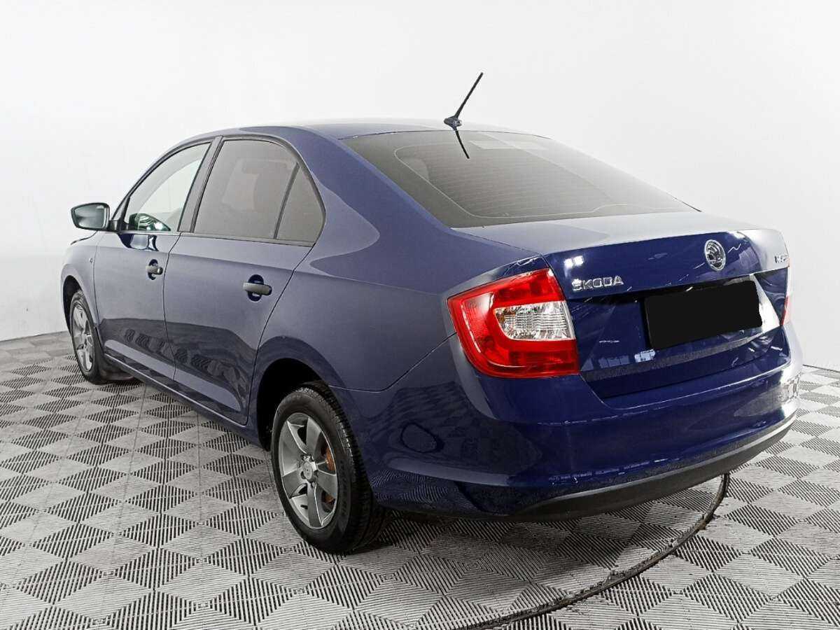 Skoda Rapid с пробегом — 2016 год. Фото: #6