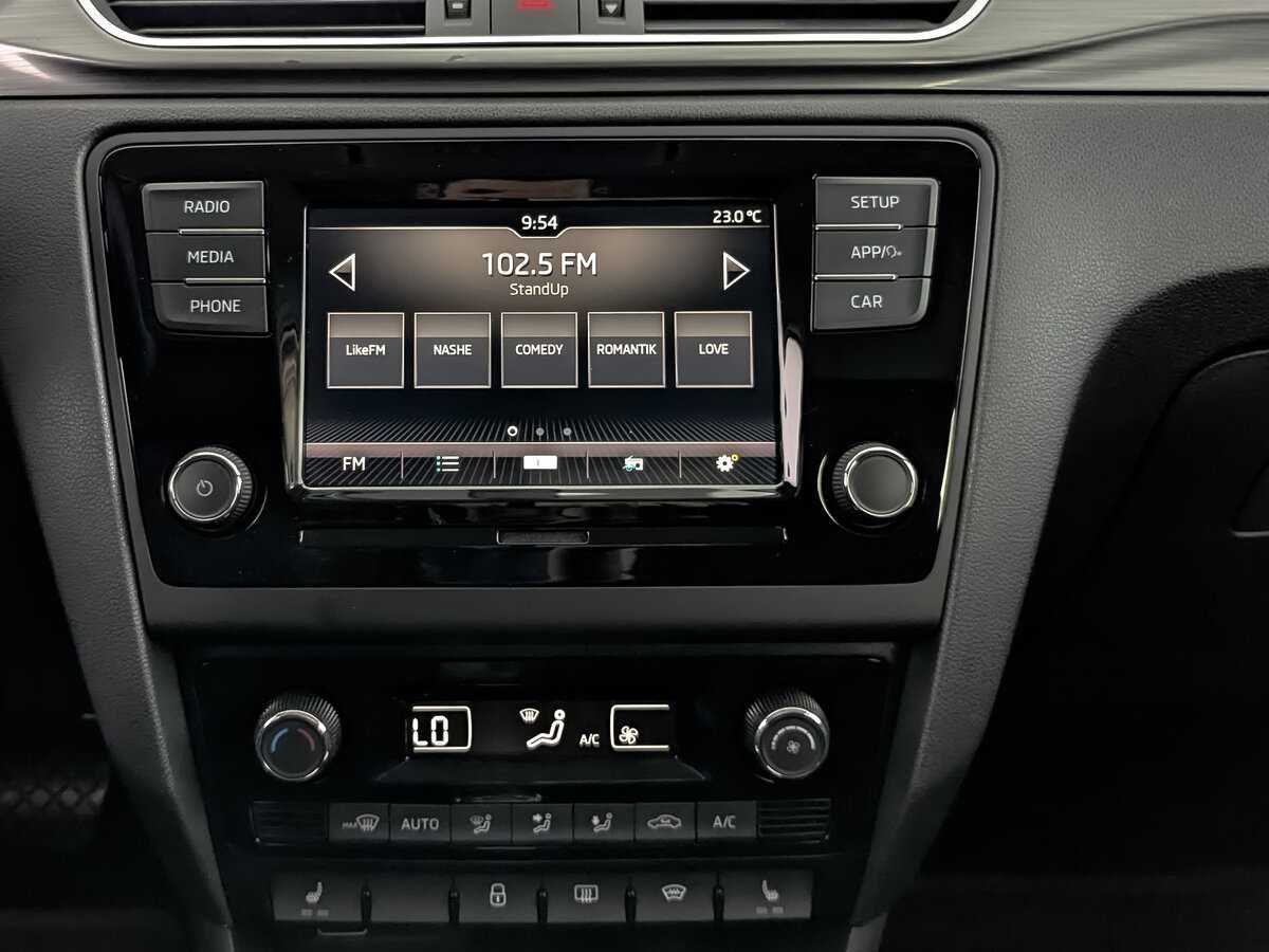 Skoda Rapid с пробегом — 2018 год. Фото: #12