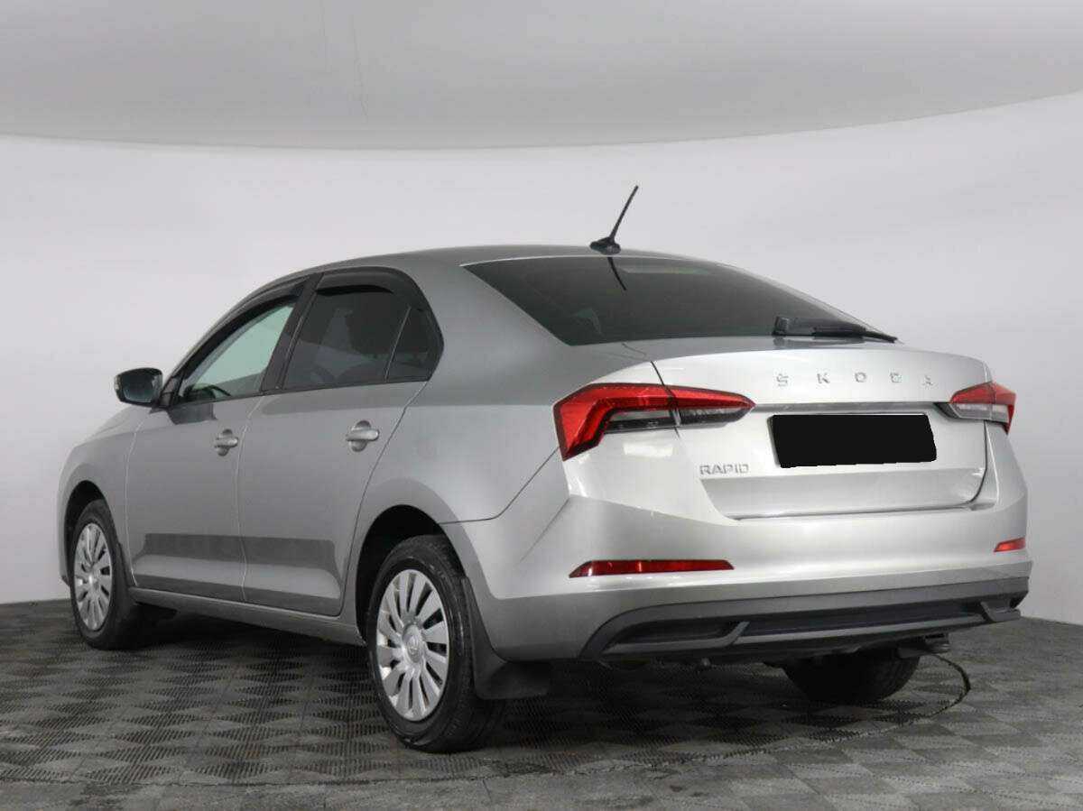 Skoda Rapid с пробегом — 2021 год. Фото: #6