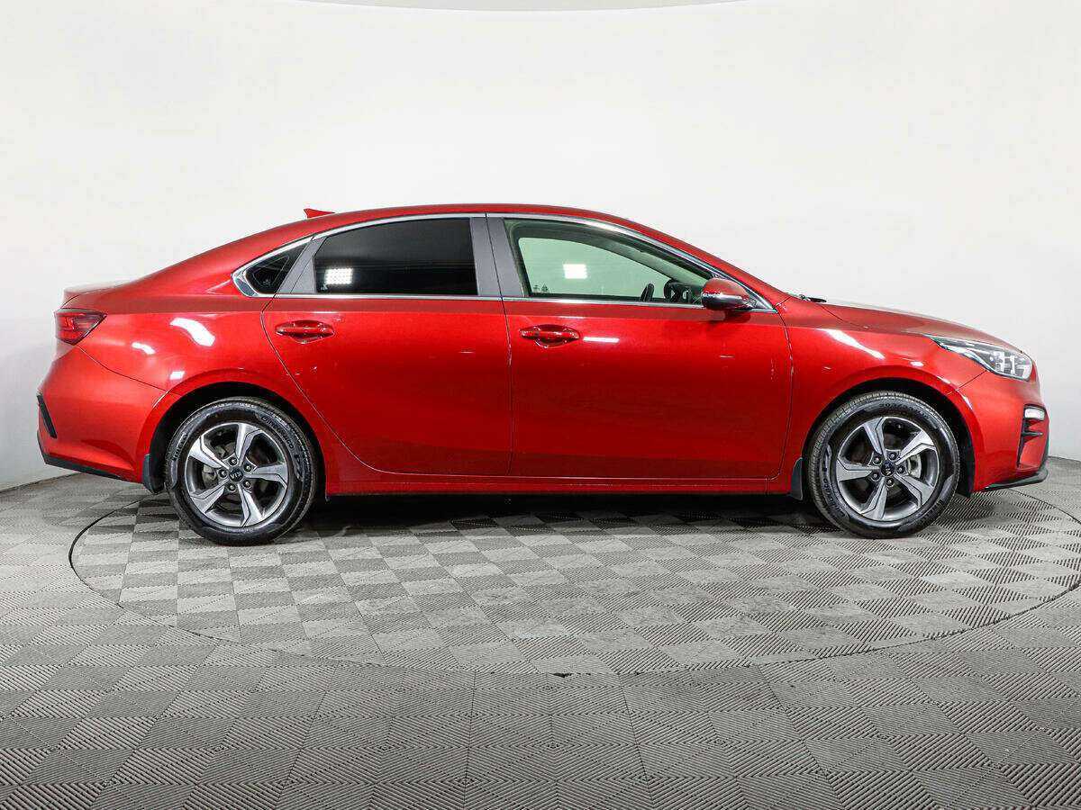 Kia Cerato с пробегом — 2021 год. Фото: #3