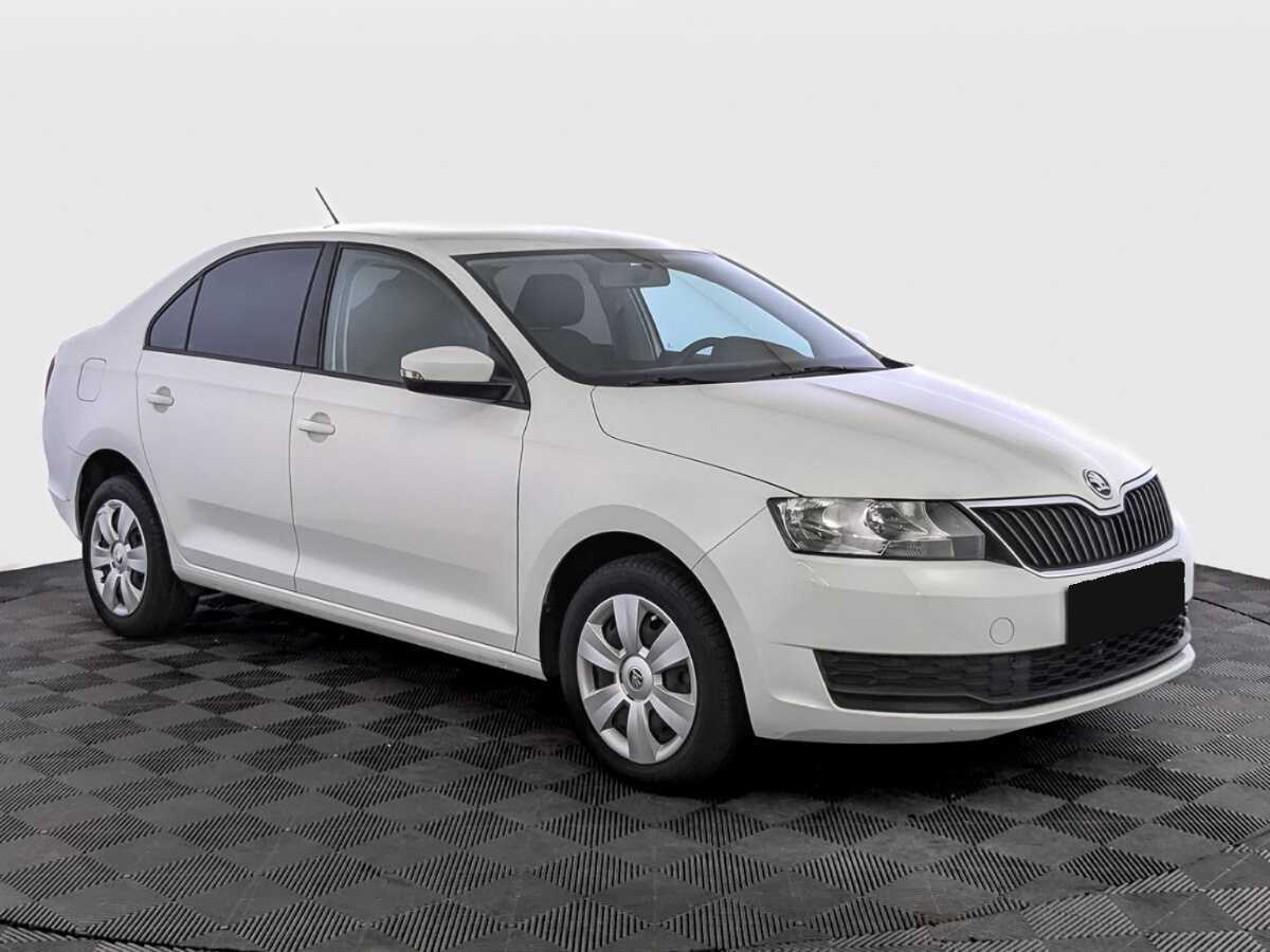 Skoda Rapid с пробегом — 2018 год. Фото: #2