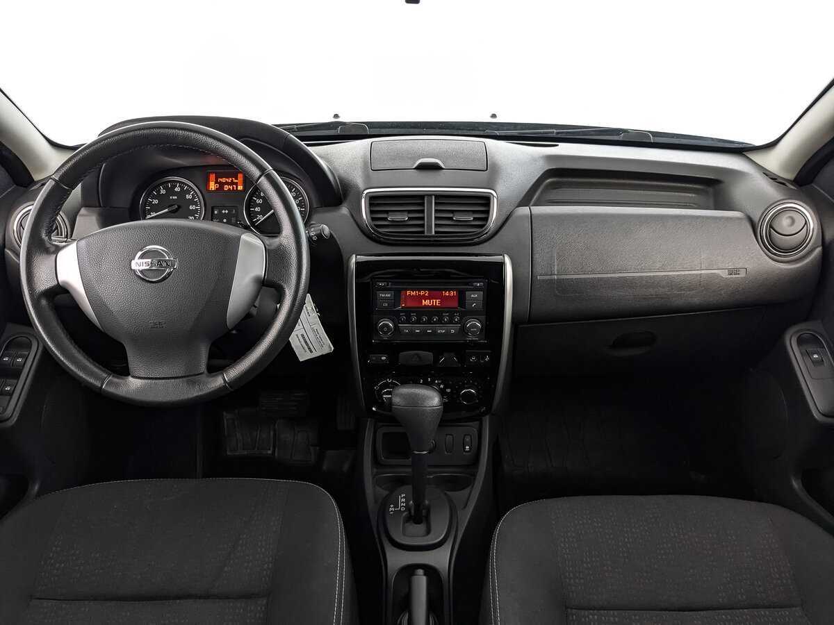 Nissan Terrano с пробегом — 2015 год. Фото: #9