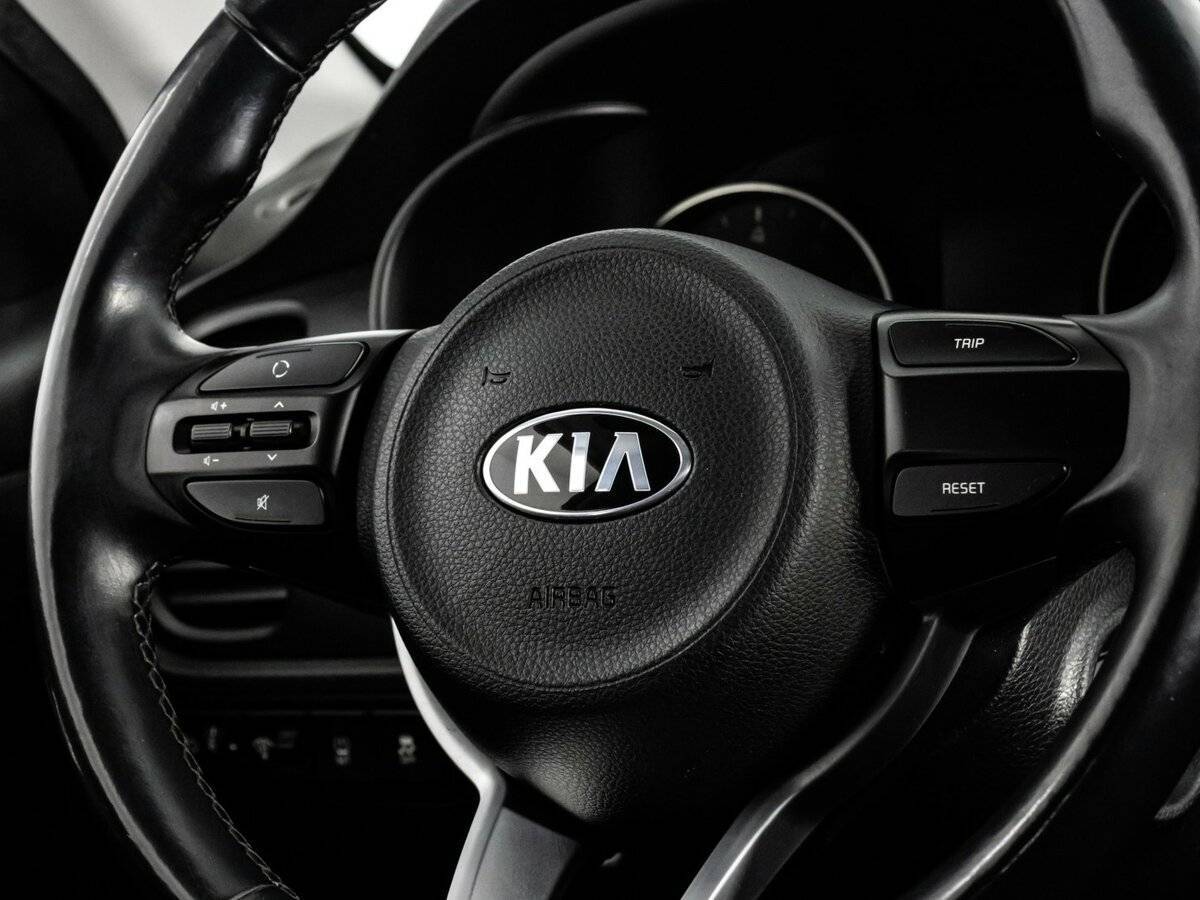 Kia Rio с пробегом — 2018 год. Фото: #11