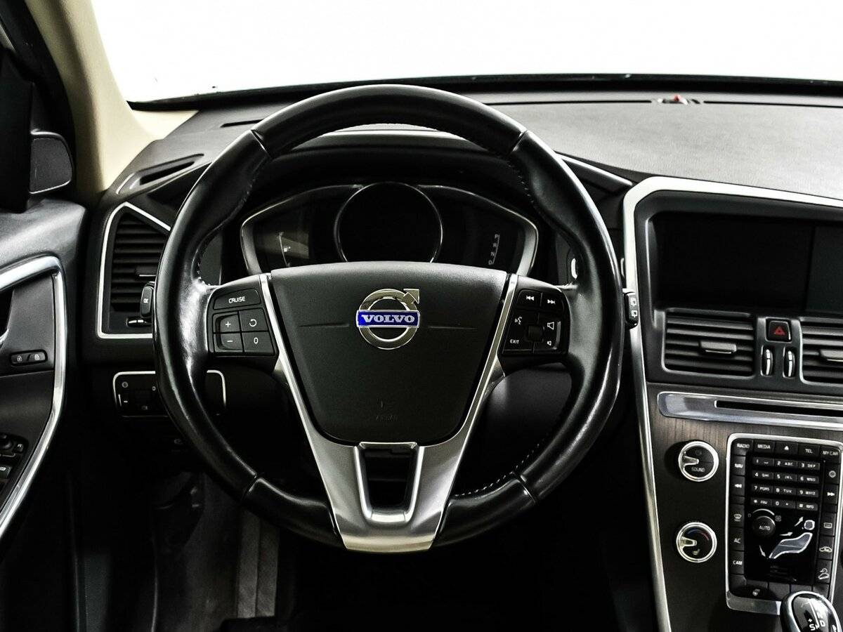 Volvo XC60 с пробегом — 2014 год. Фото: #14