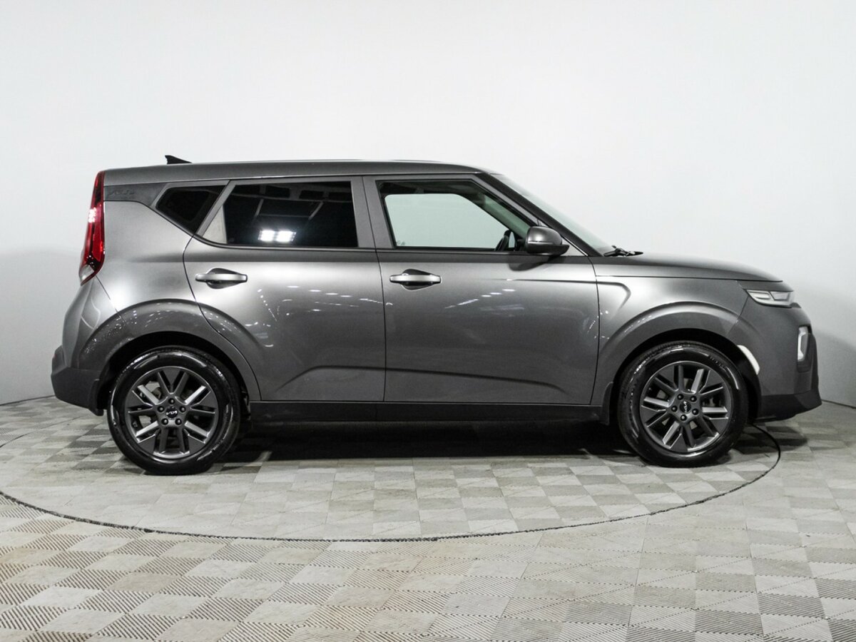 Kia Soul с пробегом — 2022 год. Фото: #3