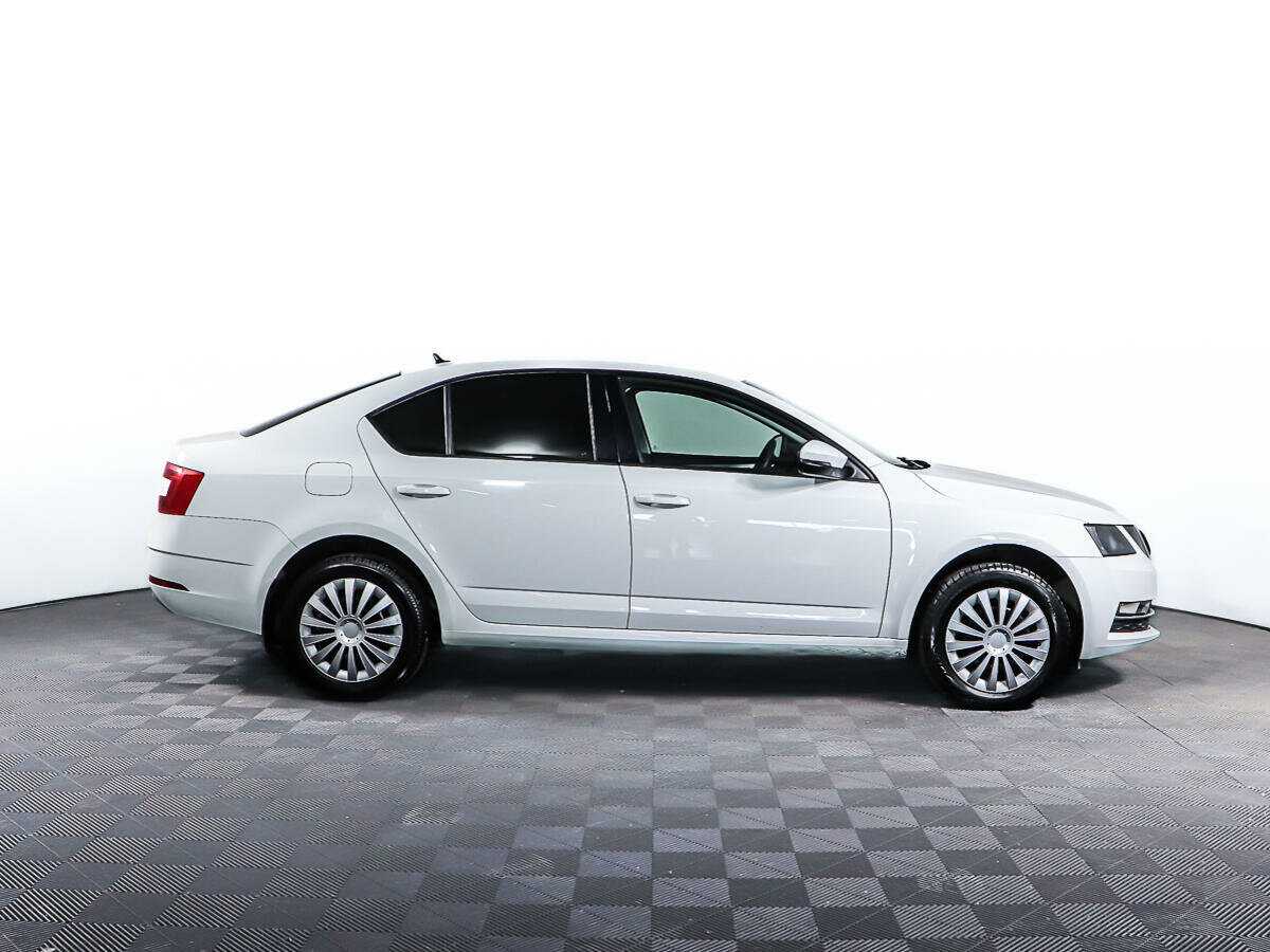 Skoda Octavia с пробегом — 2018 год. Фото: #3