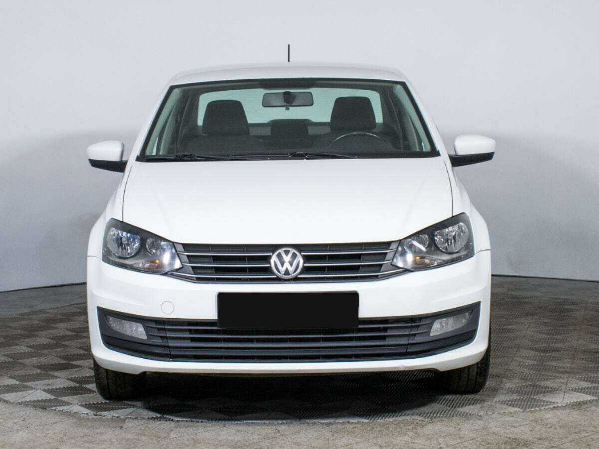 Volkswagen Polo с пробегом — 2015 год. Фото: #1
