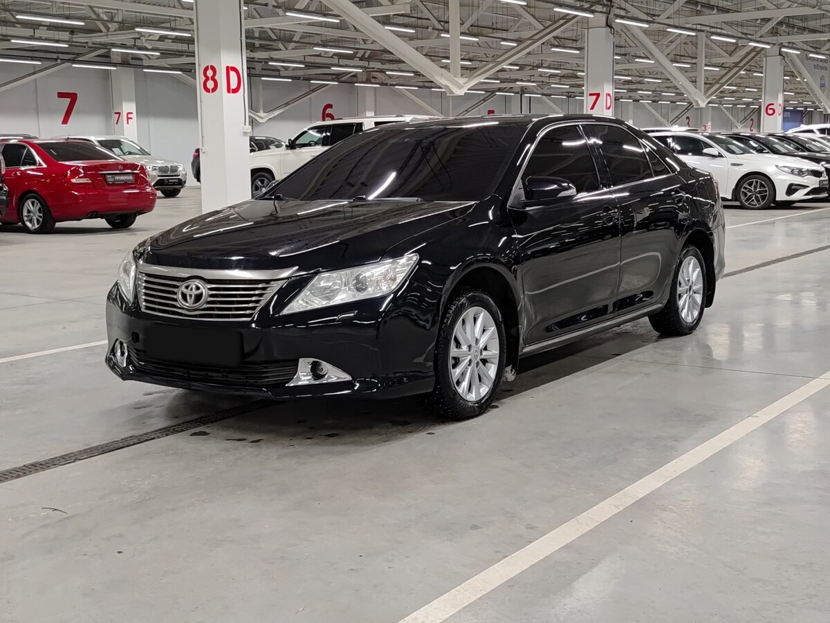 Toyota Camry с пробегом — 2014 год. Посмотреть фото