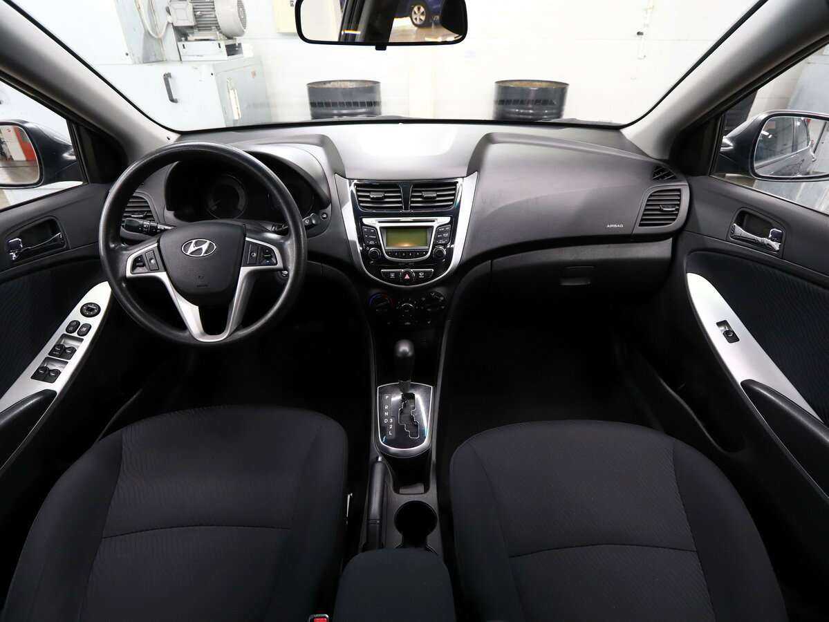 Hyundai Solaris с пробегом — 2014 год. Фото: #13